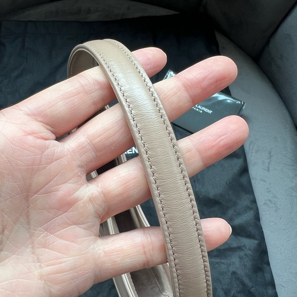 YSL Le5 A7 Hobo Bag in Rosy Sand - Picture 10 of 15